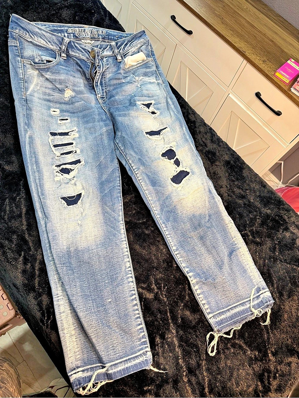 American Eagle Outfitters Hi-Rise Jegging Crop Blue Waist 14 Distressed Crop